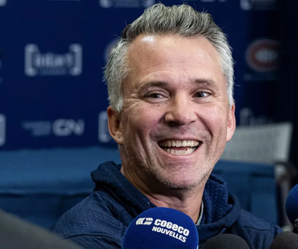 Contrat à vie pour Martin St-Louis