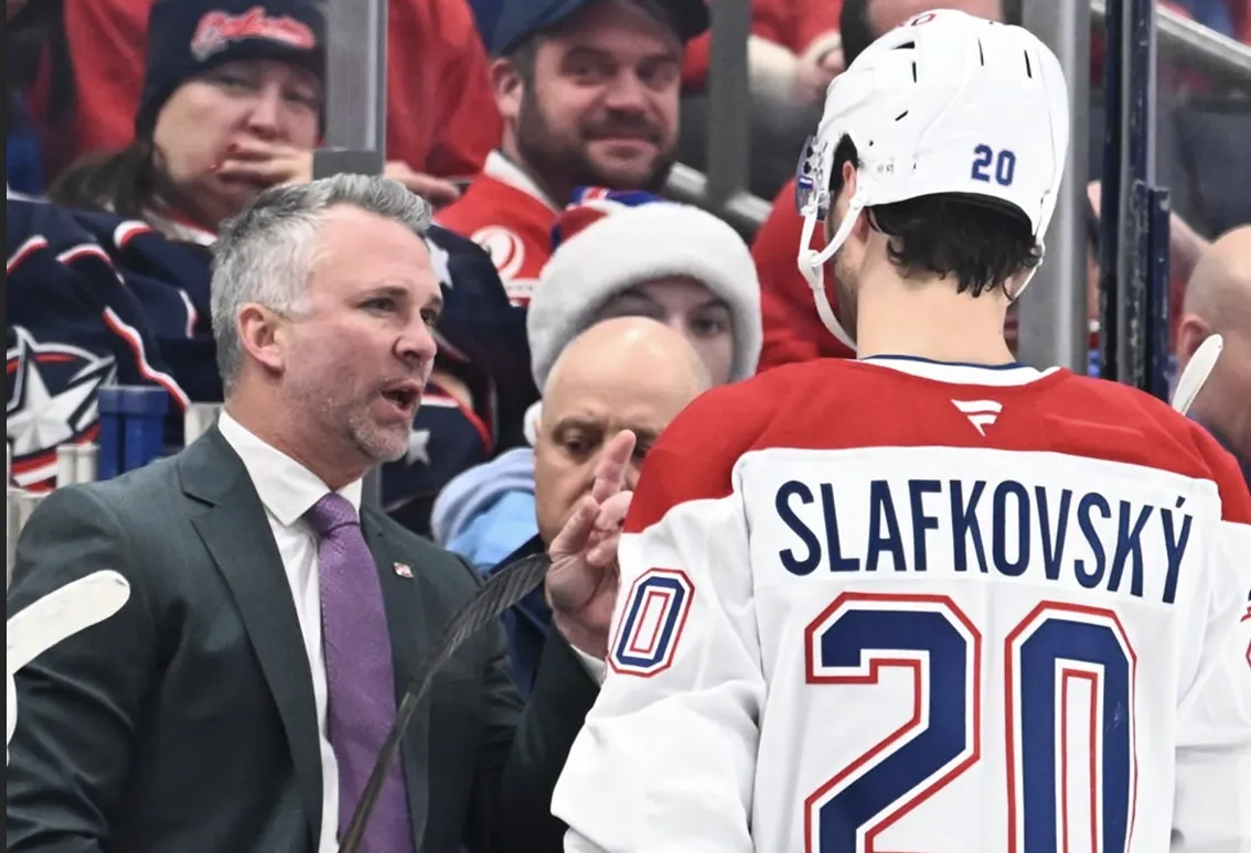 Martin St-Louis en furie contre Juraj Slafkovsky : La patience a ses limites