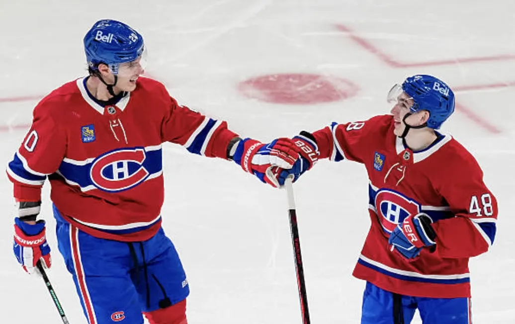 64 millions pour Lane Hutson : Slafkovsky a de quoi ravaler sa fierté