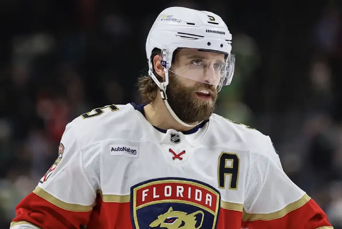 Aaron Ekblad à Montréal: le cauchemar d'Arber Xhekaj