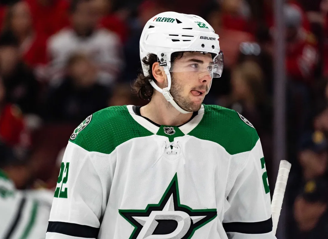 Mavrik Bourque à Montréal: Sidney Crosby tassé