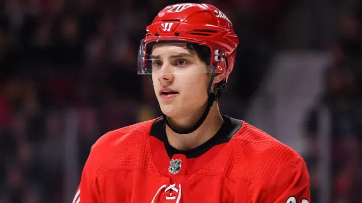 Sebastian Aho à Montréal: le DG des Hurricanes perd patience