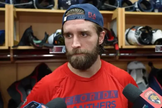Aaron Ekblad à Montréal: le défenseur perd patience