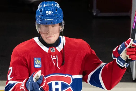 La porte de sortie pour Patrik Laine: Kent Hughes va utiliser son meilleur ami