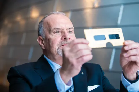 Nos pensées accompagnent Pierre Houde et sa famille