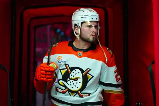 Offre hostile Montréal-Anaheim: Jeff Gorton avoue tout