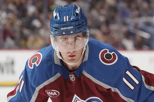 Signature chirurgicale : le Canadien vise Brock Nelson