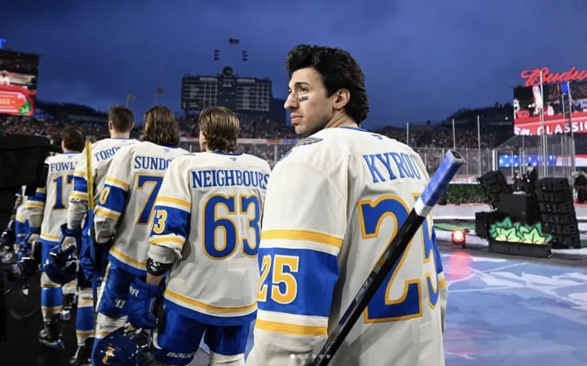 Transaction pour Jordan Kyrou: l'offre de Kent Hughes séduisante pour les Blues