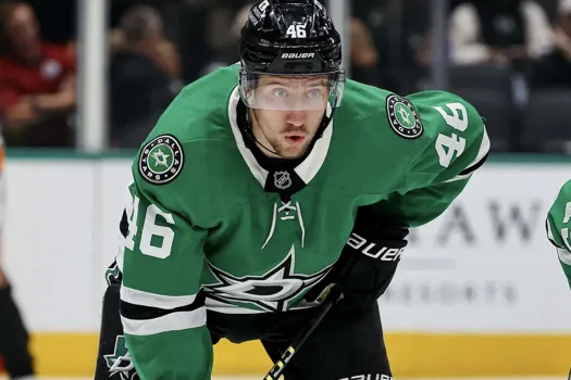 Un défenseur russe à Montréal: le prix à payer pour Jason Robertson