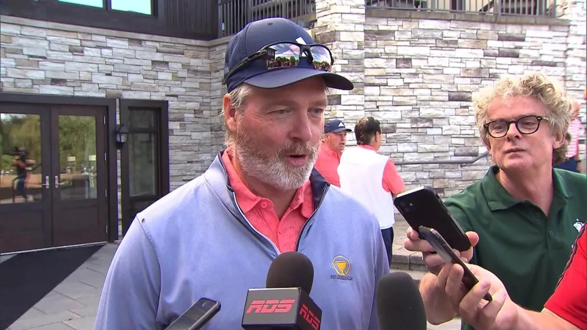Sortie publique controversée: Patrick Roy voit rouge