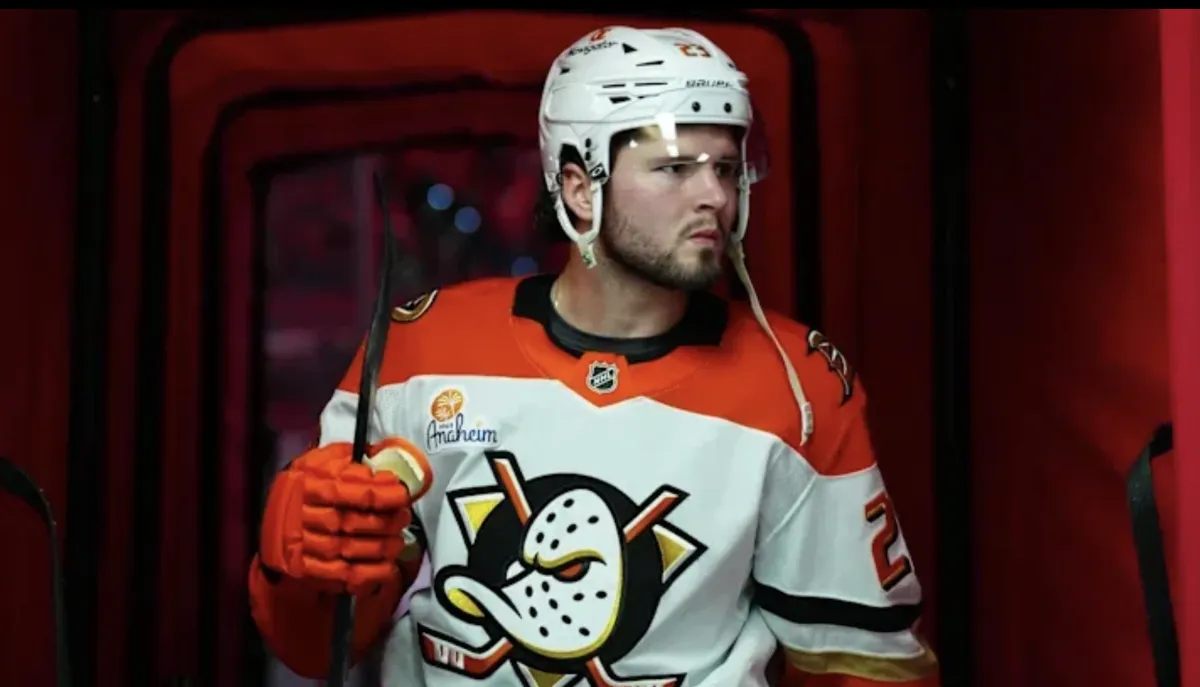 Tristesse à Anaheim: la dépression de Mason McTavish confirmée, le CH doit se revirer