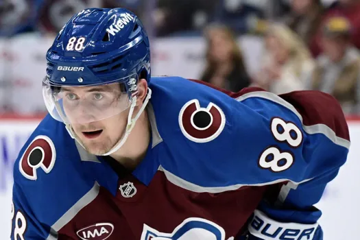 Transaction Montréal-Colorado : L’Avalanche va liquider Martin Necas sans remords