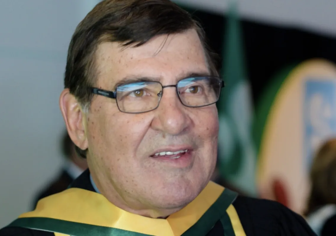 Coup de Théâtre : Serge Savard fait grincer bien des dents au Québec