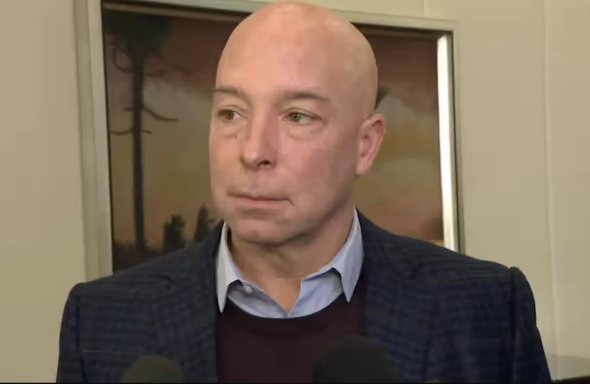 Drame comptable : Kent Hughes piégé par une ombre