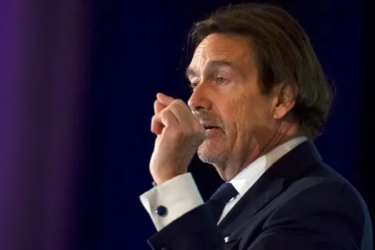 1,26 milliard de dollars: Pierre-Karl Péladeau refuse « le cash »