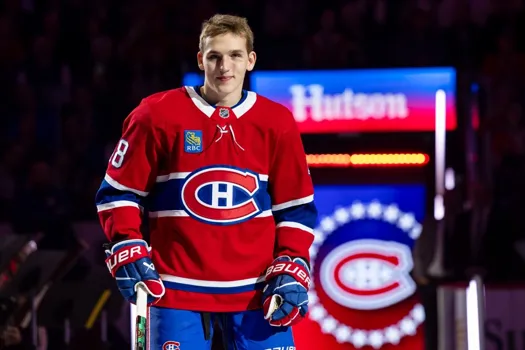 Revirement de situation à Montréal: Lane Hutson dit non