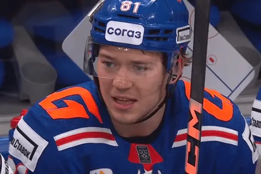 Signature de dernière minute à Montréal: Kent Hughes choisit la stabilité