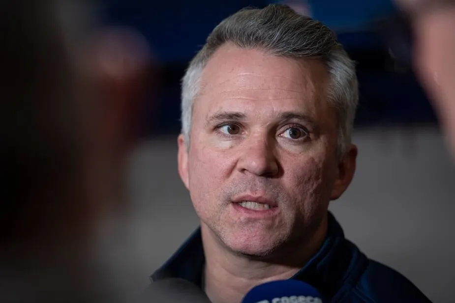 Déconfiture à Montréal: Martin St-Louis perd sa place
