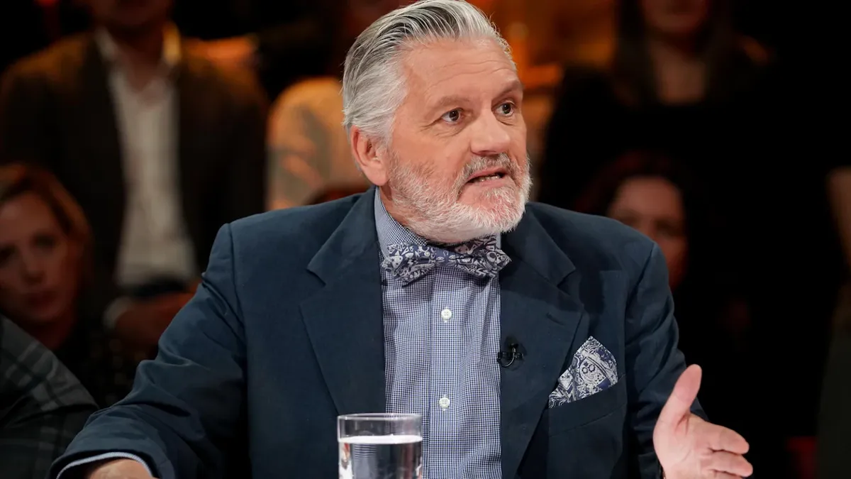 Suspension à Quebecor: Richard Martineau perd la tête