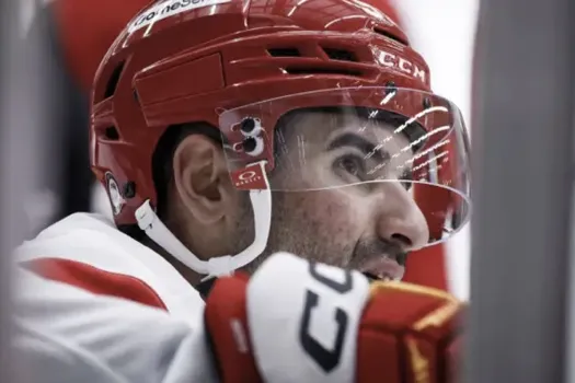 Négociations Montréal-Calgary: Kent Hughes prend sa décision