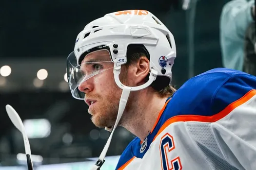 Surprise à Edmonton: Connor McDavid sort de son silence