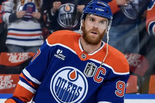 Vol qualifié des Flyers: Connor McDavid sur son départ