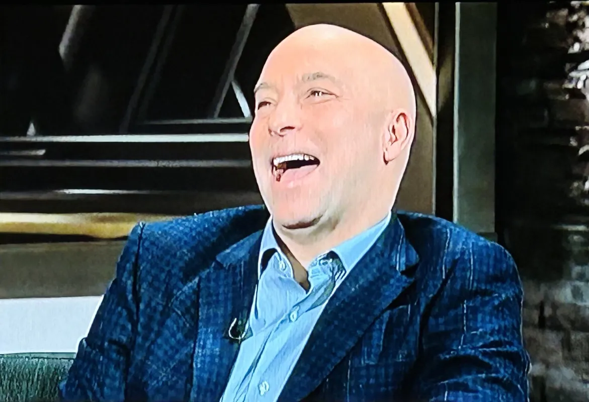 11,5 millions de dollars par année: Kent Hughes écrit l'histoire