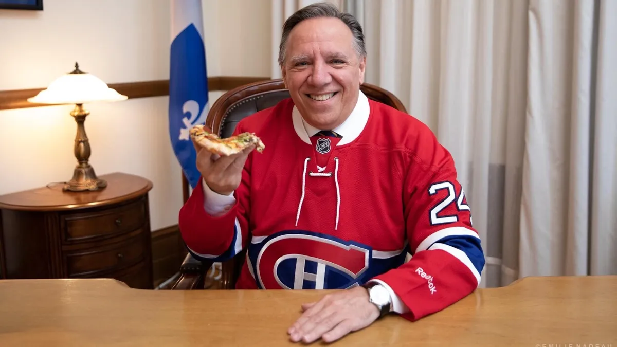 Éjection de François Legault: il doit rendre son chandail de Guy Lafleur