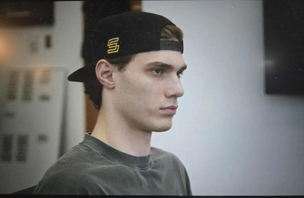 Incidents sur la glace: Juraj Slafkovsky s'excuse à Cole Caufield