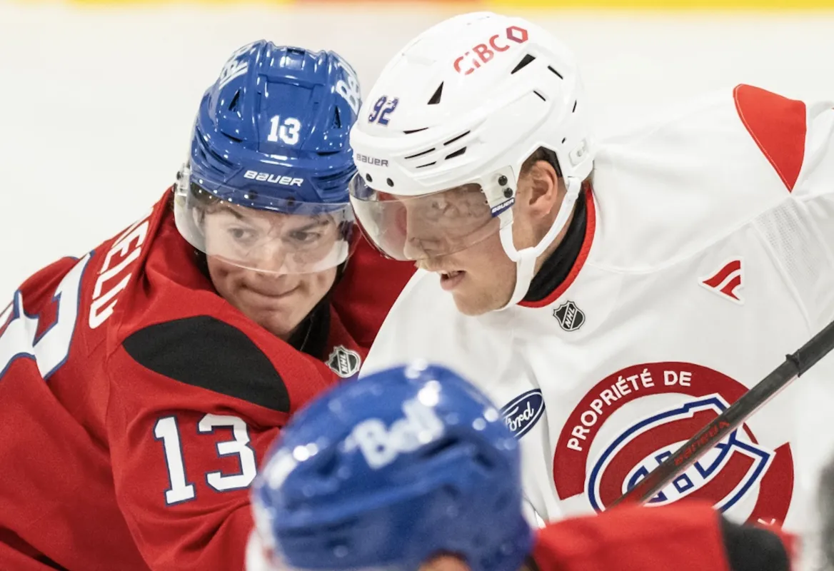 Patate chaude à l'entraînement: Martin St-Louis cache Patrik Laine