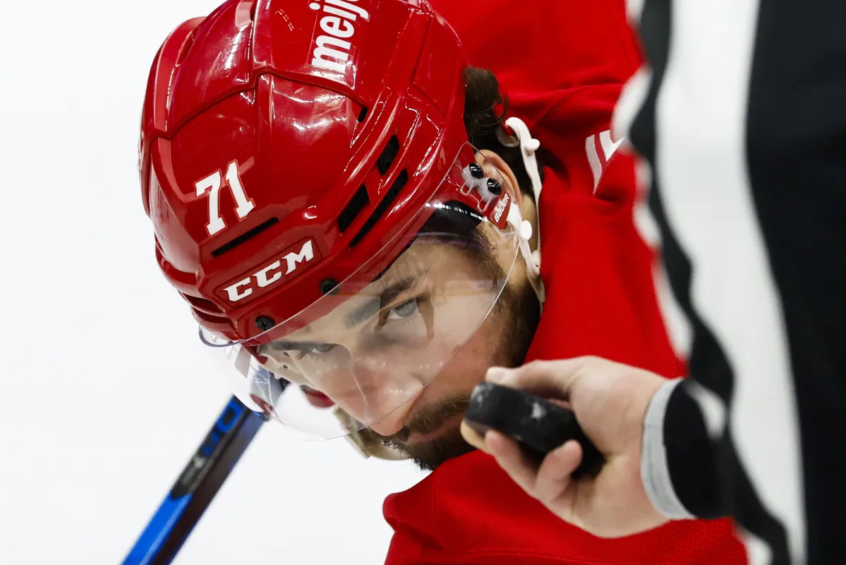 Ras-le-bol à Détroit: Dylan Larkin rêve à Montréal