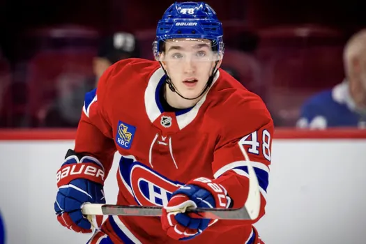 10,587 millions par année: Lane Hutson s'est fait avoir