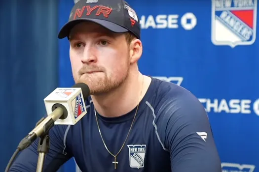 Déconfiture à New-York: ça sent la fin pour Alexis Lafrenière