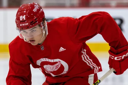 Frissons à Détroit: Kent Hughes se fait avoir