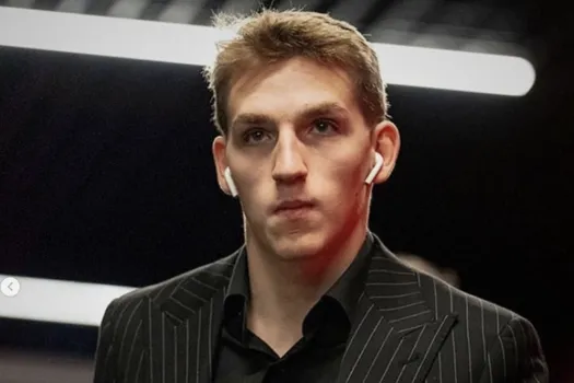 Kent Hughes l’a fait : Lane Hutson signe pour 8 ans