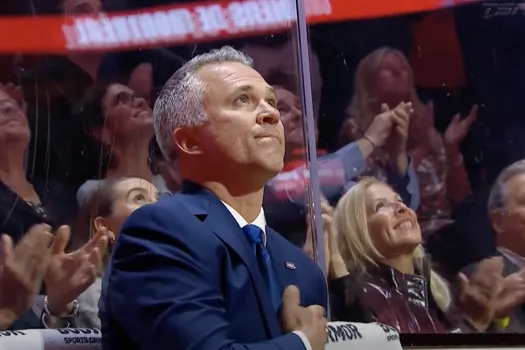 Les larmes aux yeux: le Centre Bell explose pour Martin St-Louis