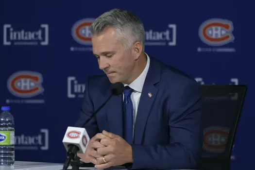 Silence dans la salle de presse : Martin St-Louis fait taire les journalistes