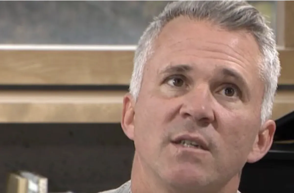 Crise à Montréal: le congédiement de Martin St-Louis est demandé