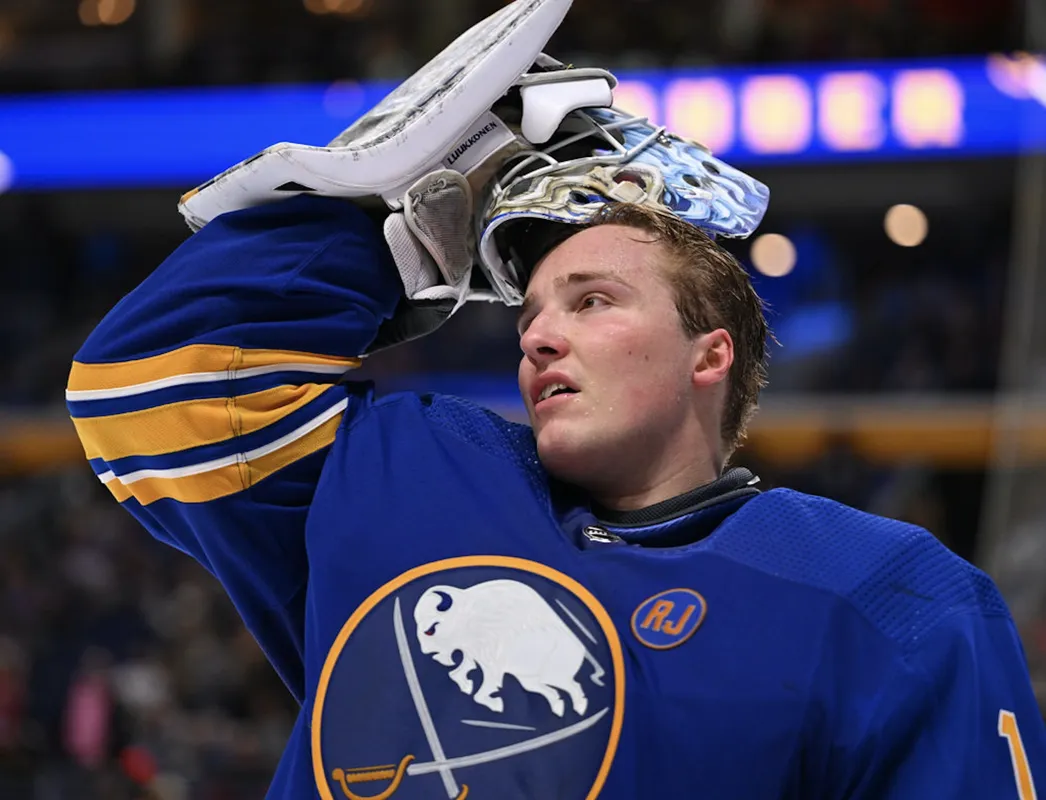 Dégelée à Buffalo: le nom de Kent Hughes circule chez les Sabres