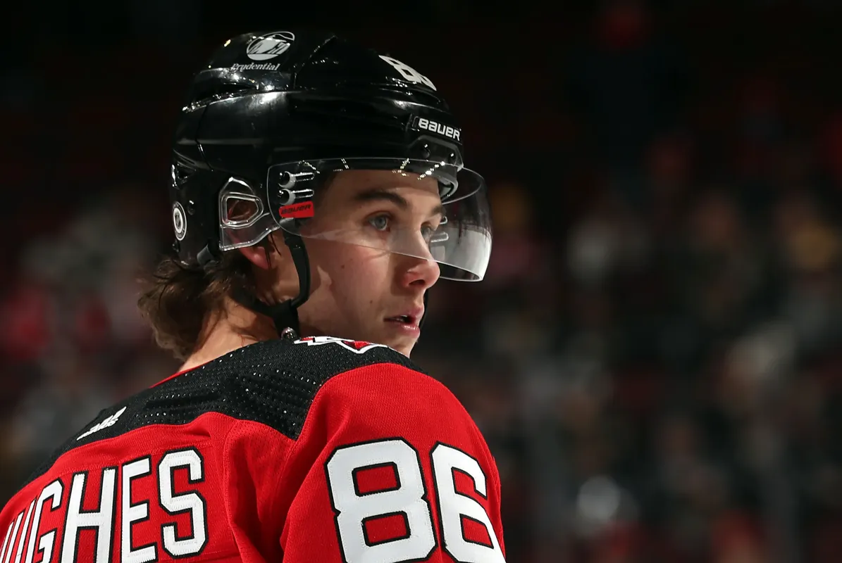 Main coupée: le cauchemar de Jack Hughes