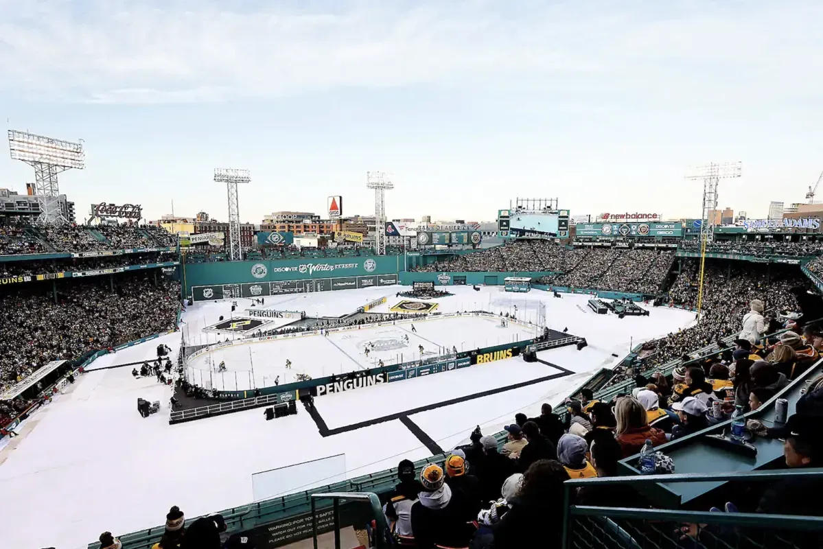 Match extérieur du CH au parc Jean-Drapeau: Montréal en liesse