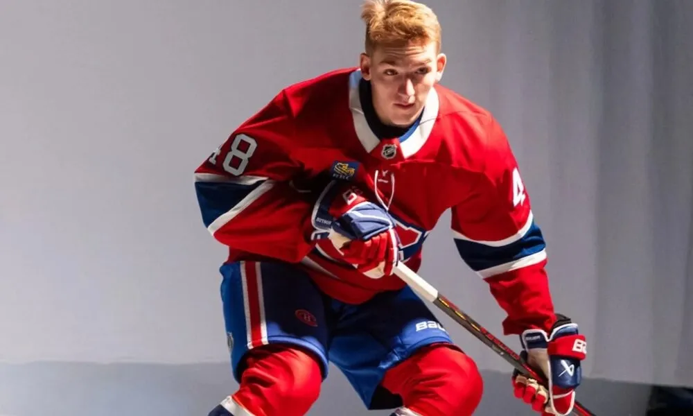 Problèmes de Lane Hutson: deux recruteurs sans pitié