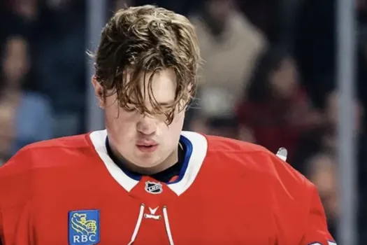 Bourde monumentale de Samuel Montembeault: le DG des Blues choqué