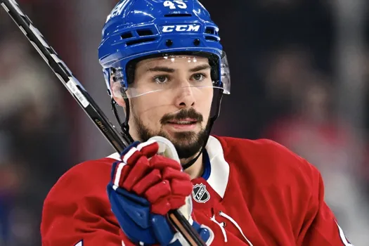 Cauchemar pour Alexandre Carrier: tempête sur les réseaux sociaux