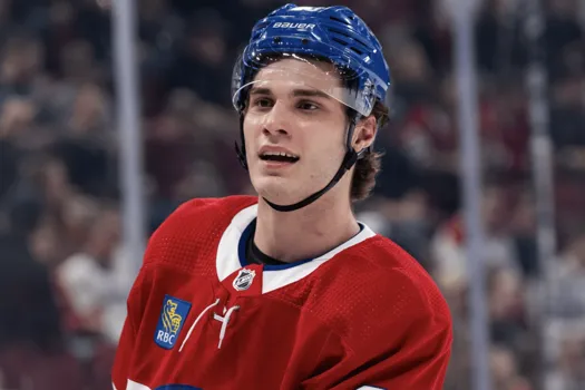 Colère de Juraj Slafkovsky sur le banc: tension à Buffalo