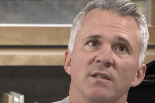 Crise à Montréal: le congédiement de Martin St-Louis est demandé