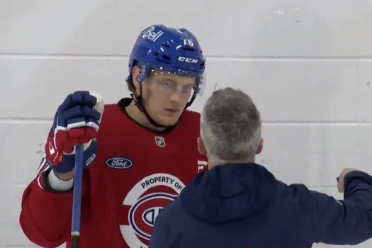 Discussion enflammée: Martin St-Louis met le feu au derrière de Zachary Bolduc