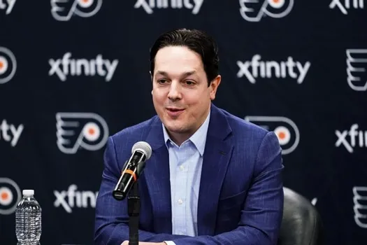 Quinn Hughes à Philadelphie: Daniel Brière soupçonné de maraudage