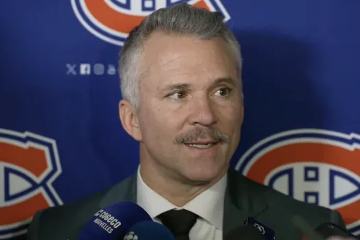 Martin St-Louis remporte sa mise : son pari audacieux fait trembler Vegas