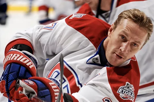 Une légende humiliée : Kovalev devient la cible facile du Journal de Montréal